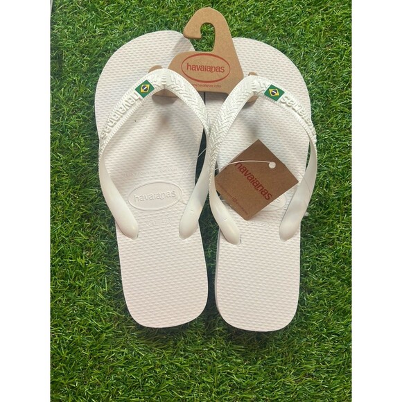 Havaianas Other - Havaianas Classic White Brazil Logo Flip Flops NWT Men’s 11/12 AUTHENTIC